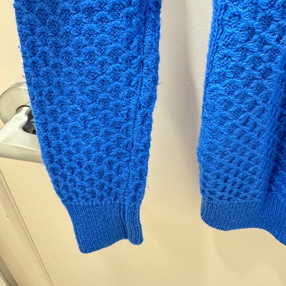 Old Navy navy blue thin sweater - Picture 3 of 4